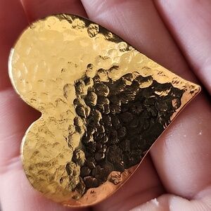VTG Gold Heart-Shaped Brooch